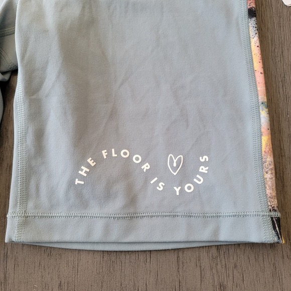 NWT Athleta Girl‎ X Simone Biles Bike Shorts Brushstroke Multi Girls Size XXL/16 - Picture 3 of 15